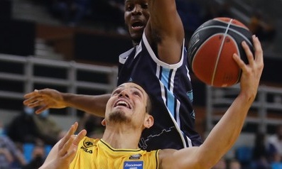 ΑΕΚ-Φλιώνης: «Το ευχαριστώ στον κόσμο και ο έλεγχος του αγώνα με αντίπαλο τον Ολυμπιακό»