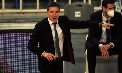 Πρίφτης: «Ίσως έπρεπε να παίξει λιγότερο ο Γιόβιτς»