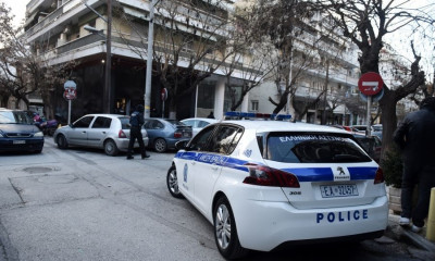 Έρευνες της ΕΛΑΣ και σε συνδέσμους οπαδών Άρη και Ηρακλή (video+photos)