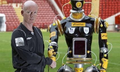 Η FIFA αλλάζει το ποδόσφαιρο! Ρομπότ για πρώτη φορά σε αγώνες (photo)