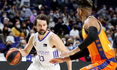 Ρεάλ Μαδρίτης-Βαλένθια 93-94: Τρίτη συνεχόμενη ήττα-σοκ μέσα στη Μαδρίτη