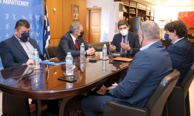 Αυγενάκης: Συνάντηση με τις επαγγελματικές Λίγκες - Στο τραπέζι οπαδική βία και χρηματοδότηση