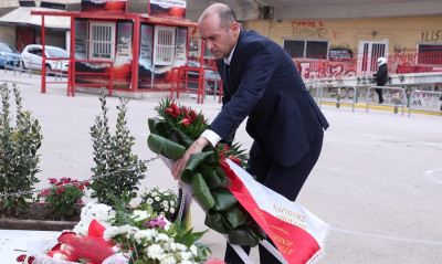 Ολυμπιακός: Ο Π.Αγγελόπουλος στο μνηνείο των θυμάτων της Θύρας 7