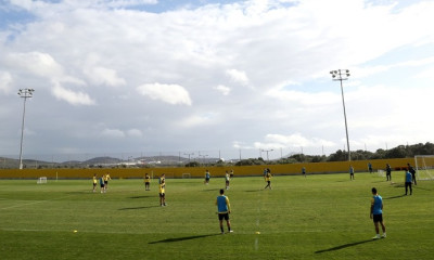 ΑΕΚ: Απογοήτευση στα Σπάτα - Μπήκε ο Βράνιες