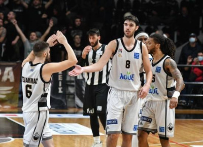 Τσαλμπούρης: «Να συνδυαστούν οι καλές εμφανίσεις με πρόκριση στα πλέι οφ»