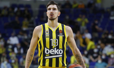 Φενέρμπαχτσε: Eπέστρεψε στις προπονήσεις o Ντε Κολό