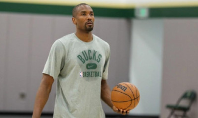 NBA-Αντετοκούνμπο: «Θα μας βοηθήσει ο Ιμπάκα»