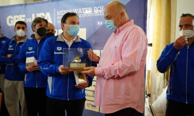 Εθνική Πόλο Ανδρών: Βραβεύτηκε η ασημένια Ολυμπιονίκης του Τόκιο από τον δήμαρχο Βόλου (photos)