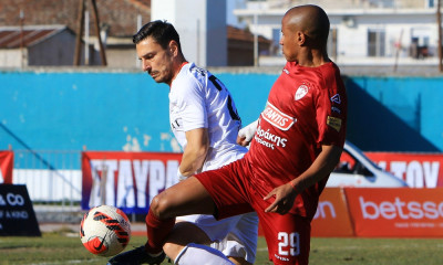 Χαμός με την αποχώρηση Ακούνια από την ΑΕΛ: «Αντιεπαγγελματίας, θα μπορούσε να είναι φυλακή»