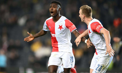 Conference League: Ένας Πέλκας δε φτάνει στη Φενέρμπαχτσε – Προβάδισμα για PSV και Ραπίντ