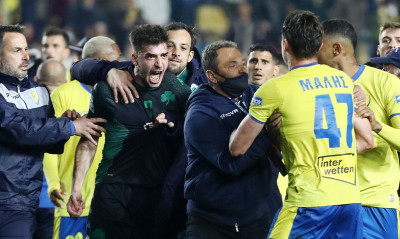 Παναιτωλικός-Παναθηναϊκός: Επεισόδιο στο φινάλε - Έβγαλε κόκκινες ο Σιδηρόπουλος! (video+photos)