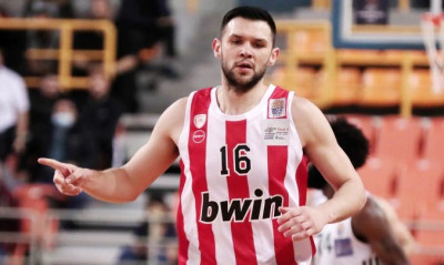 Παπανικολάου: «Ένιωθα μια πίεση και ένα βάρος για τον τίτλο»