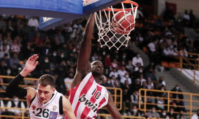 Τελικός Κυπέλλου Ελλάδας: «Πτήσεις» από «πράσινους» και «ερυθρόλευκους» (videos)