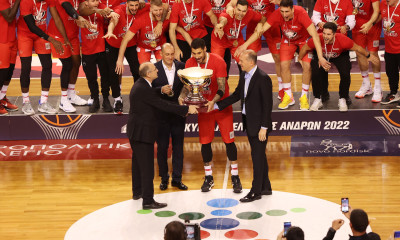 Πανηγύρισαν το Κύπελλο του Λιόλιου οι Αγγελόπουλοι - «Είναι ο πρώτος τίτλος της νέας εποχής»