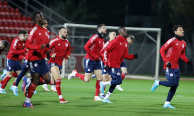 Ολυμπιακός-Αταλάντα: Μάχη υπέρ πάντων για την πρόκριση (photos+video)