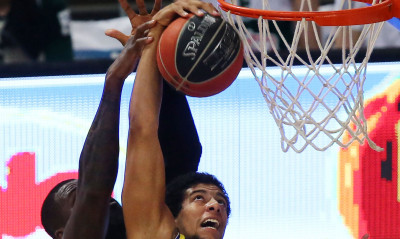 Λαύριο: Με νέο πρόσωπο τον Σάβατζ, πάει στο Κατάρ ο Σμιθ!