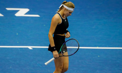 Πόλεμος στην Ουκρανία: Φυγάδευσαν την Γιαστρέμσκα - «Μαμά, μπαμπά να προσέχετε!» (photos+video)