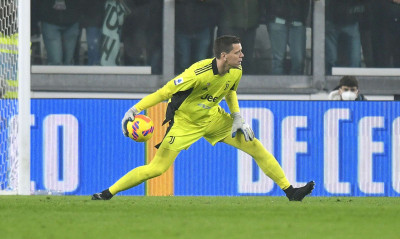 Πόλεμος στην Ουκρανία: Έντονη αντίδραση Σέζνι – «Να δούμε αν η FIFA έχει… μπάλες»