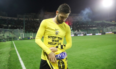 Παναθηναϊκός-ΑΕΚ: Συγκλόνισε ο Σάκχοφ στη Λεωφόρο - «Σταματήστε τον πόλεμο, βοηθήστε μας» (photos)