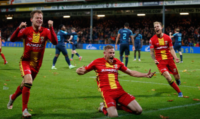 Eredivisie: Πατατράκ για Άγιαξ από την ομάδα του Μπότου – Νίκη για τον Δουβίκα (photos)