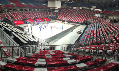 Τουρκία: Γέμισε σημαίες το «Σινάν Ερντέμ» εν όψει Ελλάδας