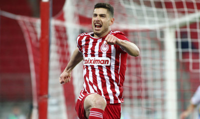 Ολυμπιακός-Αστέρας Τρίπολης 5-1: Καθάρισε σε 5 λεπτά -  Δεν δόθηκε πέναλτι στους Αρκάδες στο 0-0