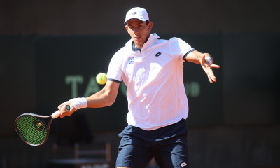 Davis Cup: Ήττα του Περβολαράκη και περιπέτειες με Τζαμάικα