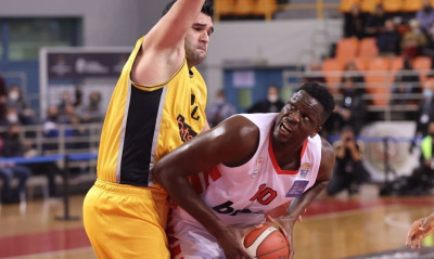 AEK: Στο νοσοκομείο με υψηλό πυρετό Μαυροειδής και Πετρόπουλος