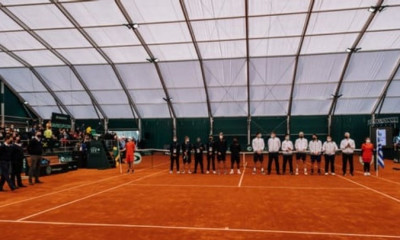 Davis Cup: «Φιλί της ζωής» από τον Θάνο, 2-2 η Ελλάδα με την Τζαμάικα (video)