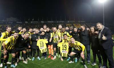 Άρης-Ολυμπιακός: Τέλος στην κατάρα από το 2010 - Τρέλα Μπούργος κι αφιέρωση σε Άλκη, Ματέο! (pics)