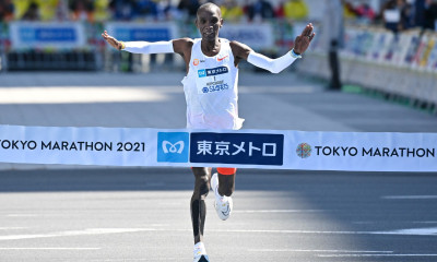 Μαραθώνιος Τόκιο: Θρίαμβος Κιπτσόγκε, η Κοσγκέι νικήτρια στις γυναίκες (photos)