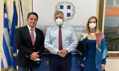 Υγρός στίβος: Στα «σκαριά» νέο κολυμβητήριο για τον ΝΟ Βουλιαγμένης (photos)