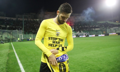 ΑΕΚ: Επανενώθηκε η οικογένεια του Σάκχοφ στα σύνορα Ουκρανίας-Ρουμανίας - Η συγκλονιστική φωτογραφία