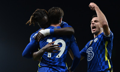 Premier League: Δεν καταλαβαίνει από κυρώσεις η Τσέλσι (videos)