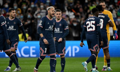 Παρί Σεν Ζερμέν: «Ηφαίστειο» τα αποδυτήρια - Πιάστηκαν στα χέρια Νεϊμάρ-Ντοναρούμα (photos)