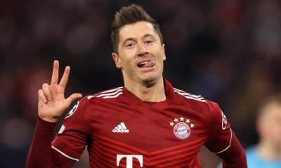 Ρόμπερτ Λεβαντόφσκι: Το αγοράκι με τα λεπτά ποδαράκια που έγινε μηχανή των γκολ! (Videos+Photos)