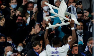 Ρεάλ Μαδρίτης: Πήρε θέση για τον πανηγυρισμό με την καρέκλα ο Αλάμπα - «Τρελάθηκα» (video+photos)