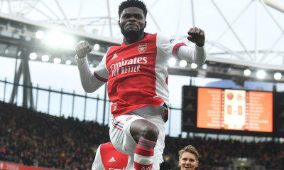 Premier League: Πήρε το ντέρμπι και έγινε πρώτο φαβορί για την τετράδα η Άρσεναλ (videos)