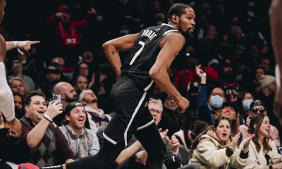 NBA: Άγγιξε ρεκόρ ο ασταμάτητος Ντουράντ - Πέτυχε 53 πόντους και εκτέλεσε τους Νικς (video)