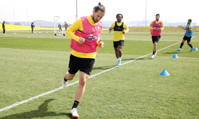 ΑΕΚ: Η πρώτη προπόνηση του Κριχόβιακ (photos+video)