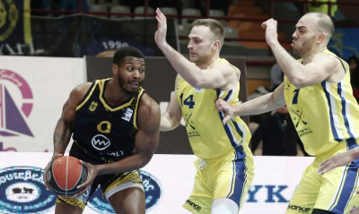 Λαύριο-Άρης 68-64: Έσπασε την κατάρα με σούπερ Μουράτο