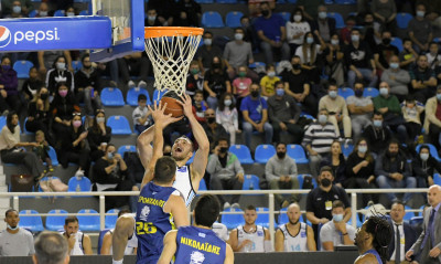 Κολοσσός: Το ένα ριμπάουντ του Σλαφτσάκη πριν τα 400!