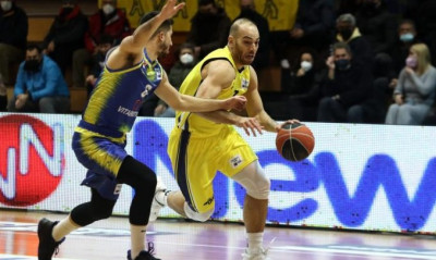 Μουράτος: «Να ξαναμπούμε στο κυνήγι των playoffs»