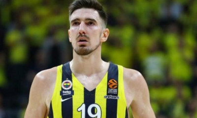 Μπασκόνια-Φενέρμπαχτσε: Αγωνία για ΝτεΚολό - Αποχώρησε τραυματίας