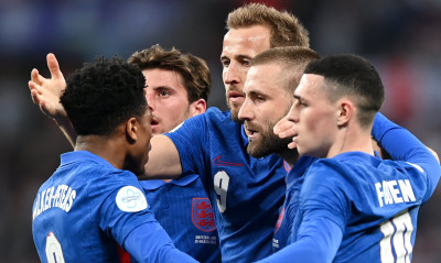 Με ανατροπή η Αγγλία την σκληροτράχηλη Ελβετία – Έκανε πέναλτι ο Τσούμπερ (Videos)