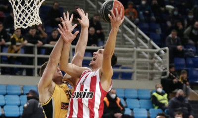 Λαρεντζάκης: «Αν μας έλεγαν πως θα βγούμε τέταρτοι στην Euroleague, θα λέγαμε ότι κάνoυν όνειρα»