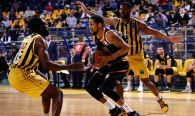 Άρης: Ευχήθηκε «περαστικά» στον Κέντρικ Ρέι (photo)