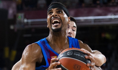 Mπαρτσελόνα: Χωρίς τον Ντέιβις κόντρα στον Ολυμπιακό