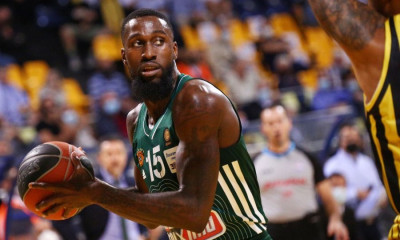 Παναθηναϊκός ΟΠΑΠ-Μακάμπι: Νοκ άουτ ο Οκάρο Ουάιτ, εκτός και ο Χουγκάζ