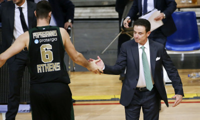 Αποθέωση Πιτίνο σε Παπαγιάννη: «Ανήκει στο ΝΒΑ»!